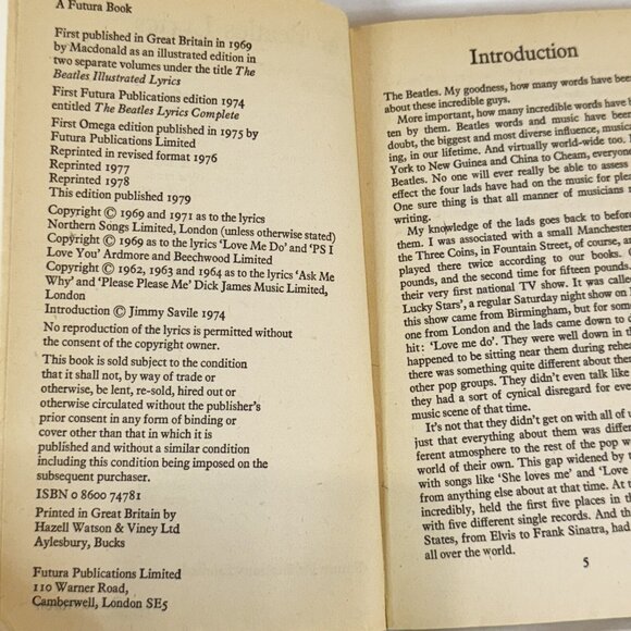The Beatles Lyrics Paperback Pocket Book Futura Edition 1979 - Picture 7 of 11
